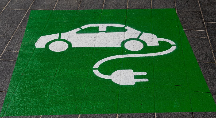 Руководители автомобильной отрасли откровенно говорят: идея электромобилей не работает.