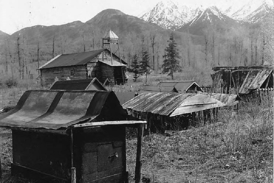 Вид на церковь Святого Николая. Фото 1940–1941 годов.