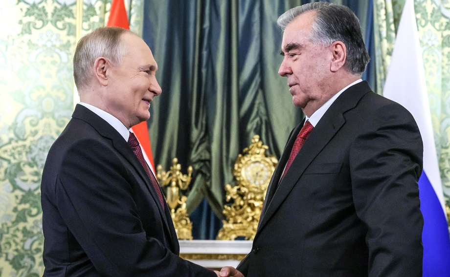 Президент России Владимир Путин и президент Таджикистана Эмомали Рахмон