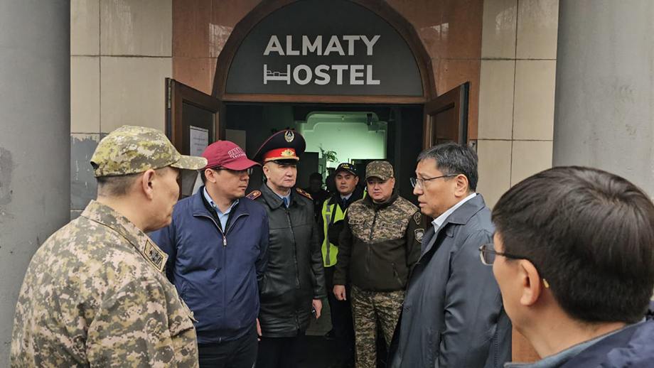 В хостеле Almaty Hostel, расположенном в Алма-Аты ночью произошёл крупный пожар.