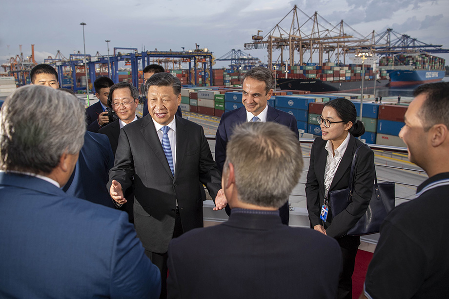 Китай скупает морские порты в Европе.