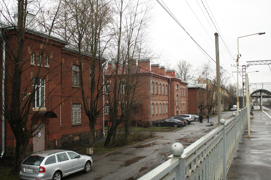 В историческом квартале Фарфоровский пост могут снести четыре дома.