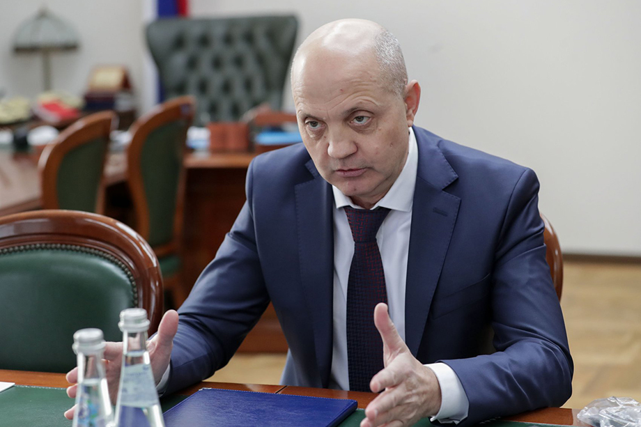 Депутат Сергей Чимпоеш заявил о планах лишить Гагаузию статуса автономии.