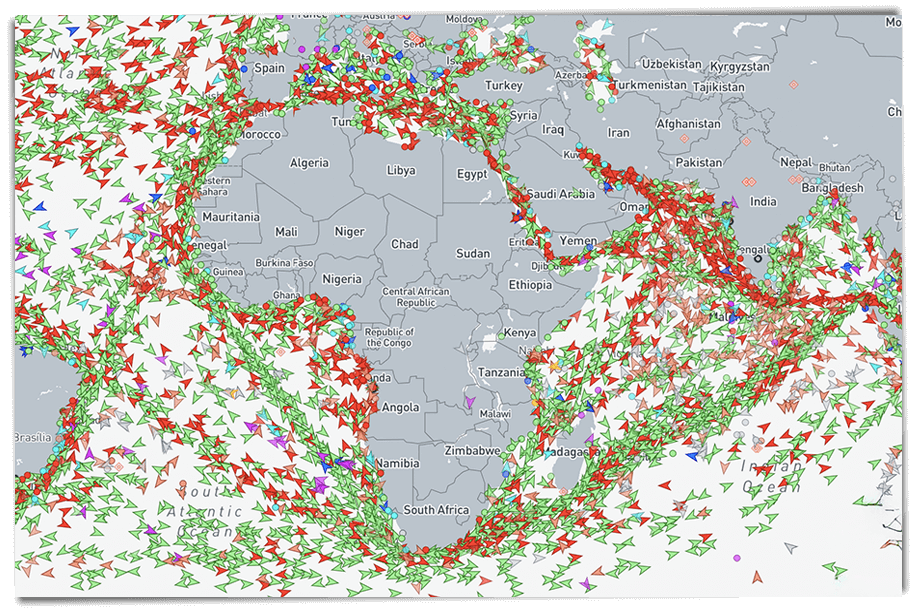 По данным Marine Traffic, большое количество судов сосредоточены вокруг Персидского залива.