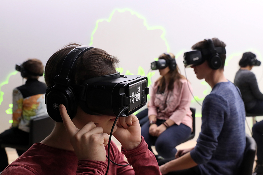 VR-оборудование внедряется в различных образовательных областях.