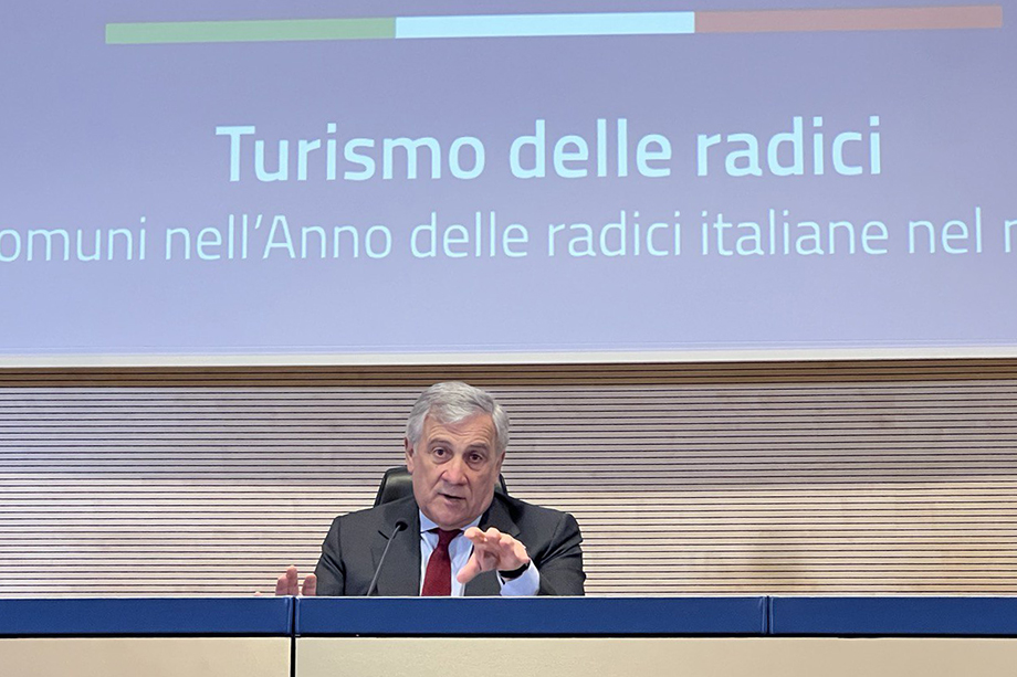 Министр иностранных дел Италии Антонио Таяни представил новый национальный проект «Туризм корней».