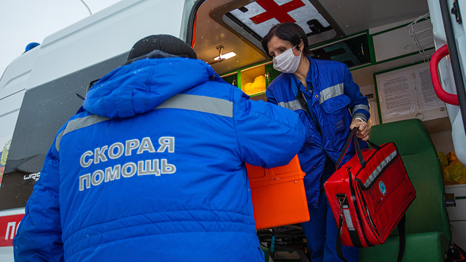 В Свердловской области задумались о страховании врачей скорой помощи.