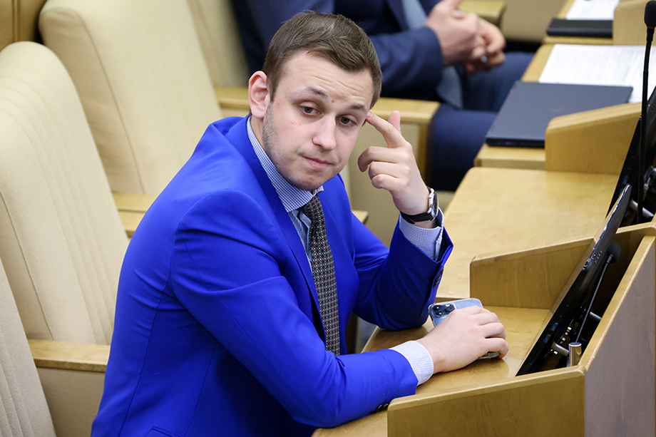 Василий Власов стал первым парламентарием, лишённым мандата «за прогулы».
