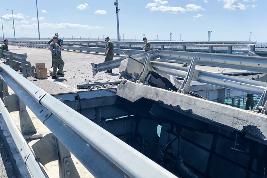 17 июля 2023 года. Повреждённый участок Крымского моста.