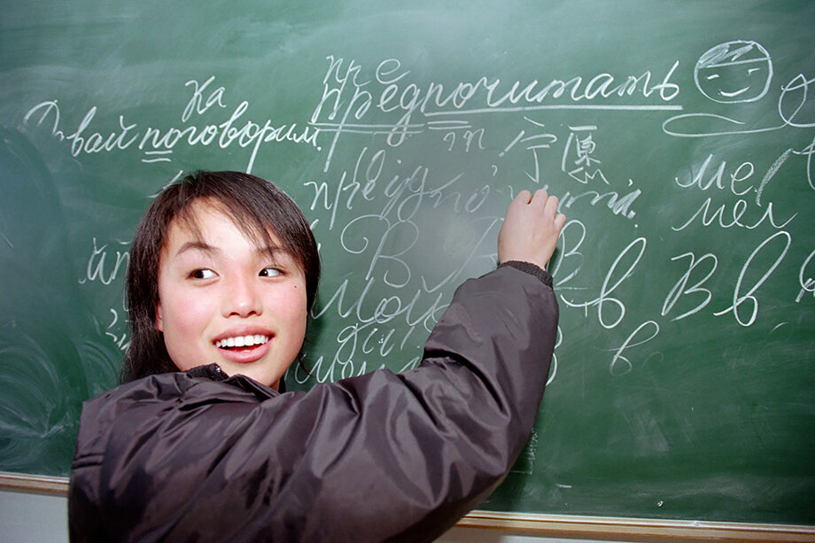 В Китае для обучения языкам предпочитают нанимать местных преподавателей.