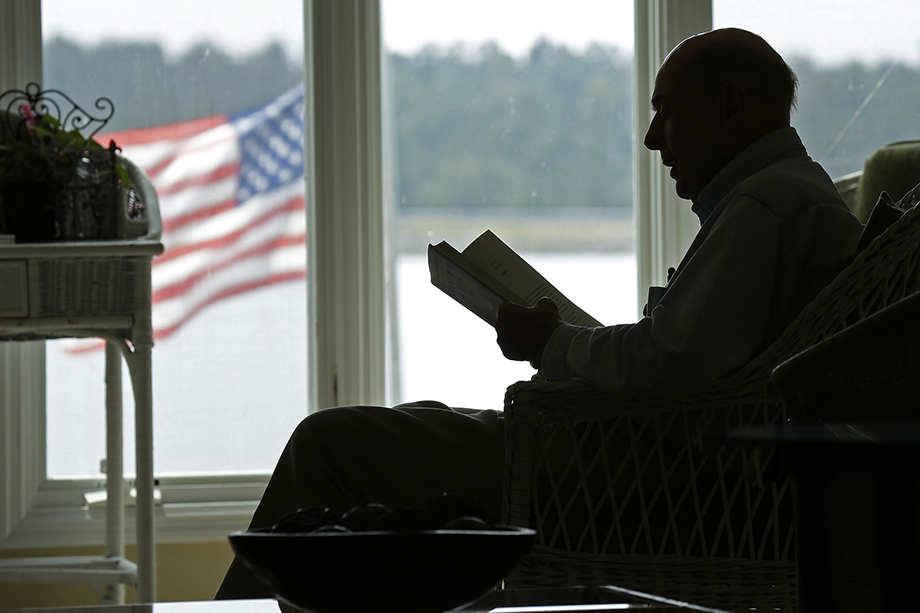 Американские читатели интересуются военной литературой.