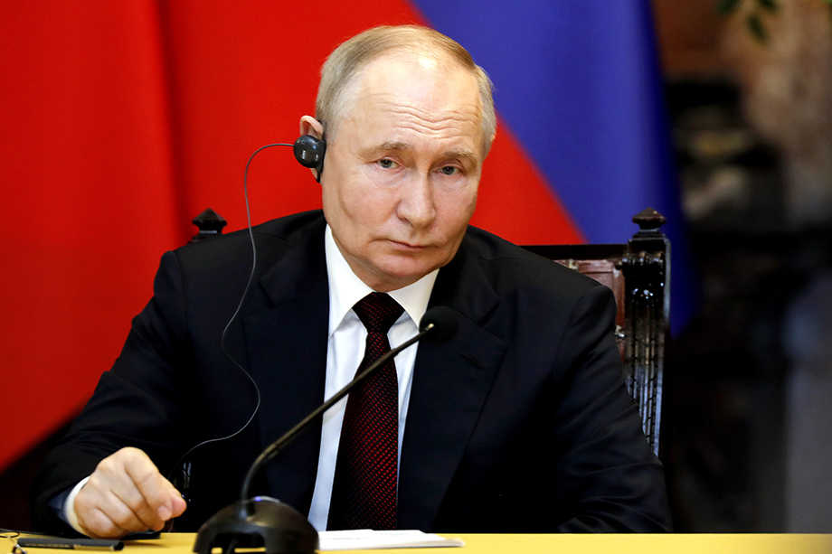 Владимир Путин на пресс-конференции во Вьетнаме обратил внимание на разработку американцами ядерных устройств сверхмалой мощности.