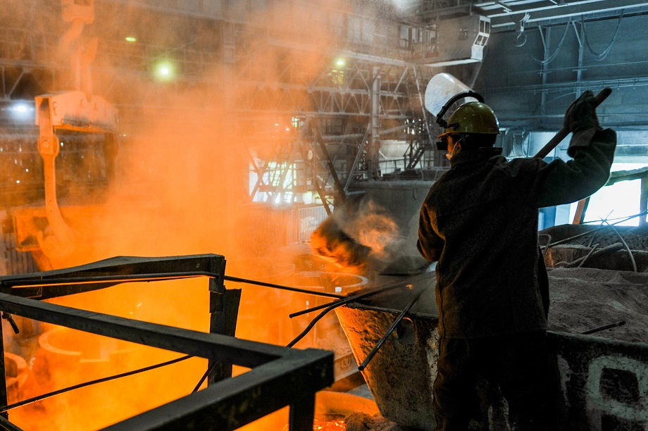 На входящих в группу ЧЭМК предприятиях выпускается до 90 процентов российских ферросплавов.