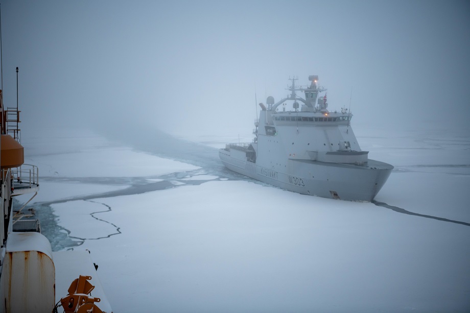 Норвежский Svalbard принят на вооружение в 2002 году и принадлежит Береговой охране страны.