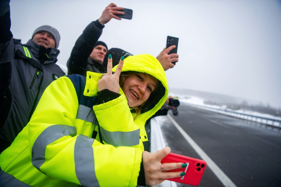 Блогеры, имеющие более 10 тыс. подписчиков в соцсетях, обязаны зарегистрировать свои аккаунты в Роскомнадзоре.