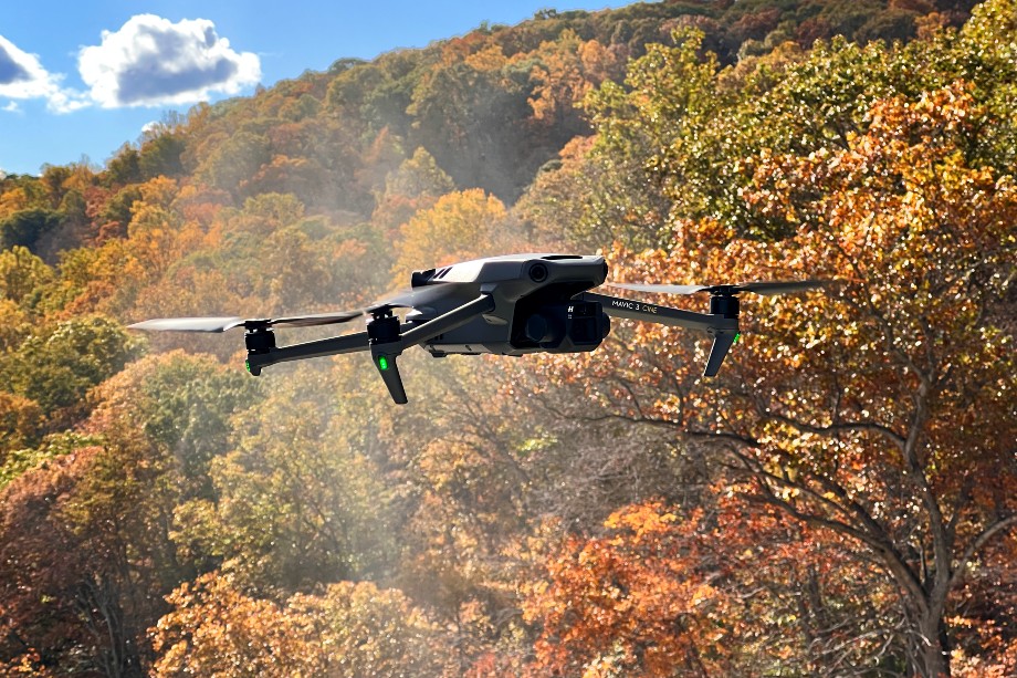 Самый популярный на ЛБС дрон DJI Mavic 3.