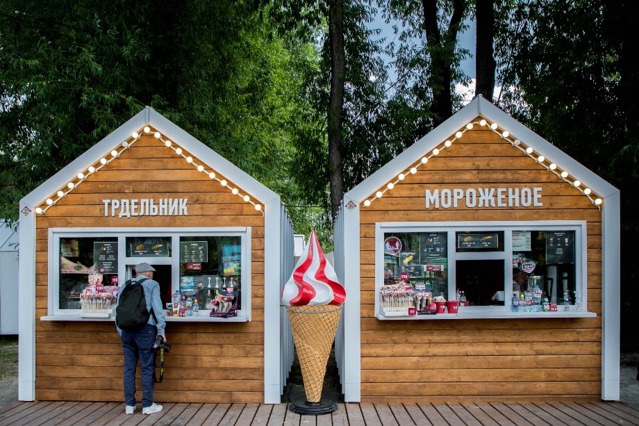 Специалисты рекомендуют при выборе мороженого обращать внимание на его состав.