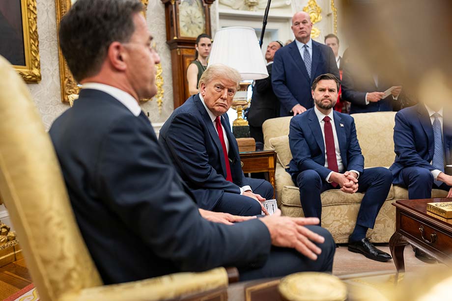 Президент США Дональд Трамп на встрече с генеральным секретарём НАТО Марком Рютте, 14 июля 2025 года.
