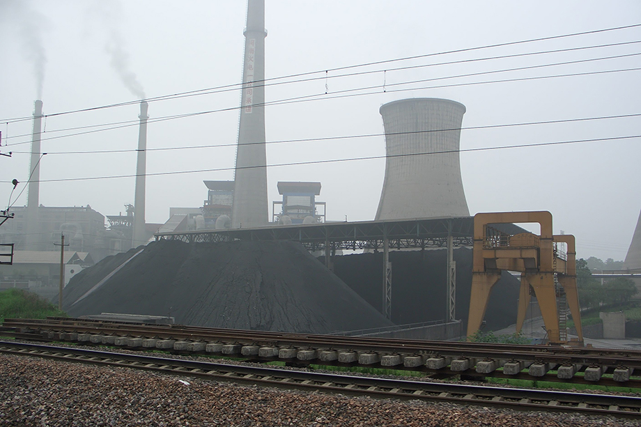 Главным лидером по росту угольной генерации остаётся Китай.