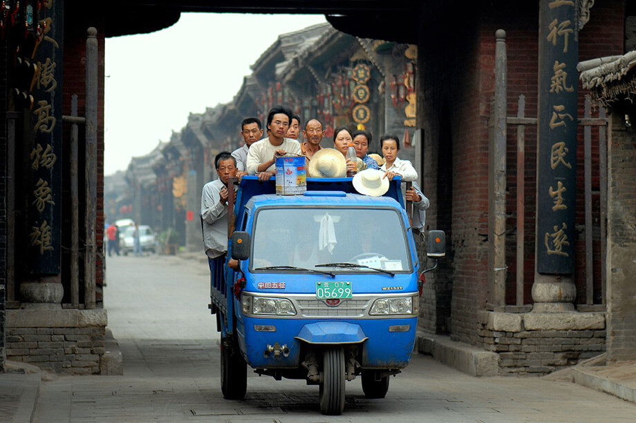 Китайские товары всё активнее завоёвывают мир, меняя правила глобальной торговли.