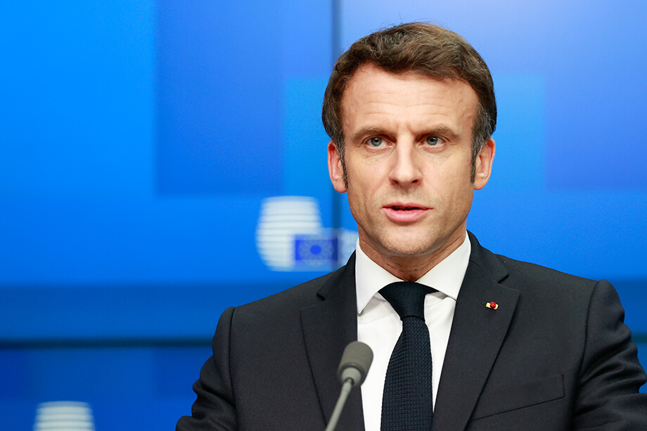 Макрон осудил действия США в Венесуэле.