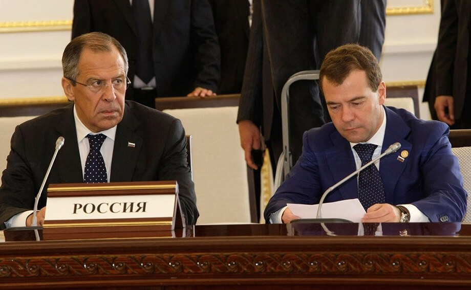 Медведев и Лавров могут продлить милитаристское направление в политике.