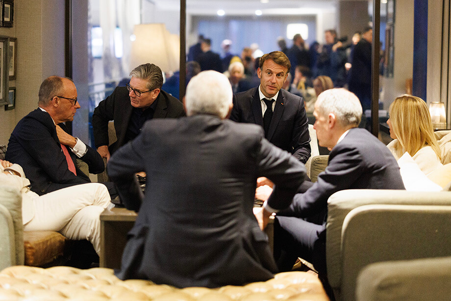 НАТО сталкивается с внутренним расколом: часть лидеров готова к диалогу с Кремлём, часть – настаивает на поддержке Украины.