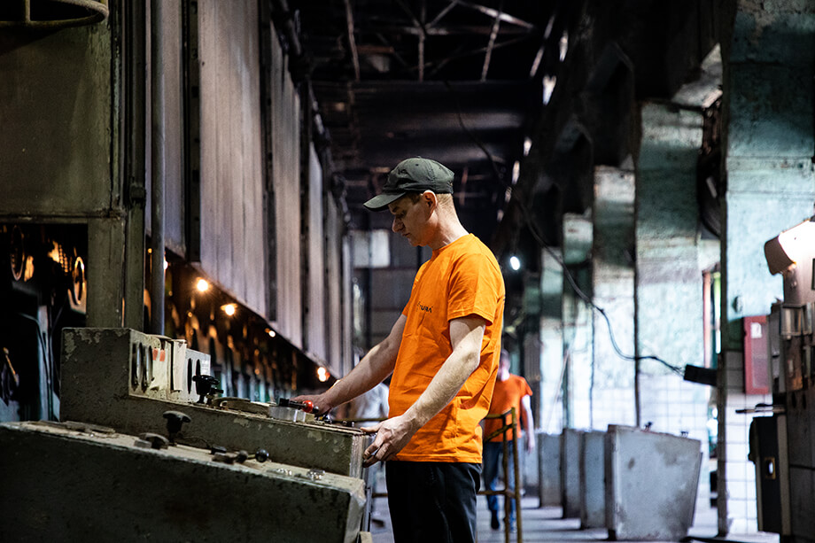 Компании стараются сохранить сотрудников, избегая сокращений и потерь кадров.