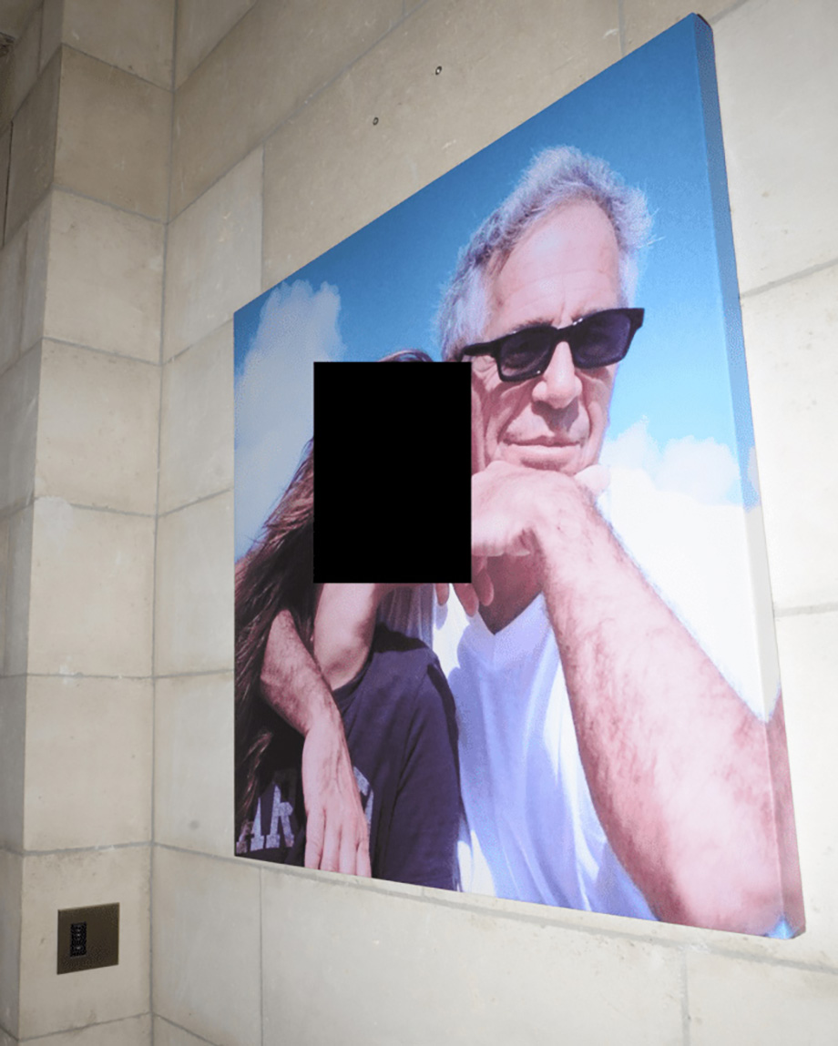 В рамках так называемого Epstein Files Transparency Act были опубликованы свыше 3 000 000 страниц документов, включая тысячи изображений и видео.