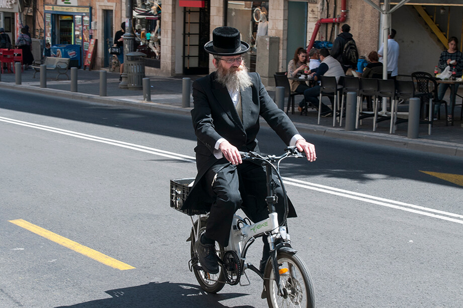 Еврейский взгляд на Иерусалим связан с библейской историей и идеей возвращения на Святую землю.
