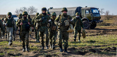 Из российских военных резервов сформировали армию