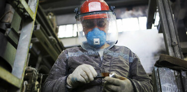 Российская металлургия шла на Чикаго, а вышла к Гонконгу
