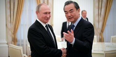 Контакты с США усиливают позицию России в диалоге с Китаем
