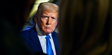 Трамп платит по долгам