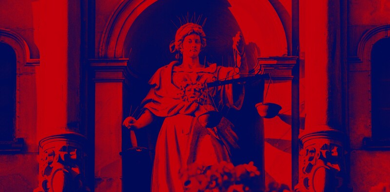 Адвокатская монополия вытеснит политику из залов суда