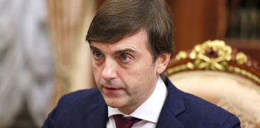 Министр просвещения становится все более токсичным