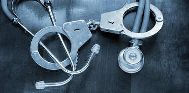 Законопроект об обязательной отработке медиков обнажил провалы Минздрава