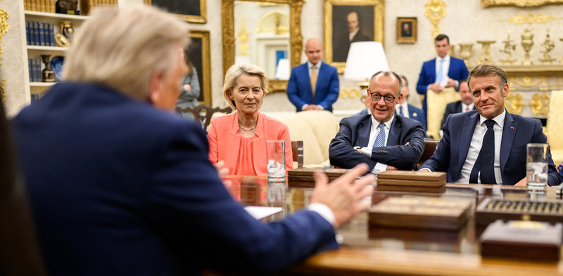 Клиентела Вашингтона создает фронт сопротивления Трампу