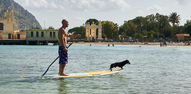 Итальянская мафия захватила сицилийский пляж