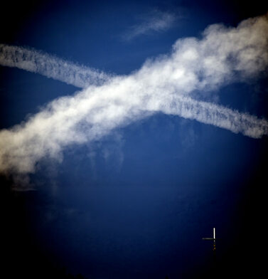 Что означают полосы над крупными городами?