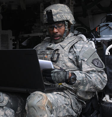 США бросаются с головой в опыты с ИИ